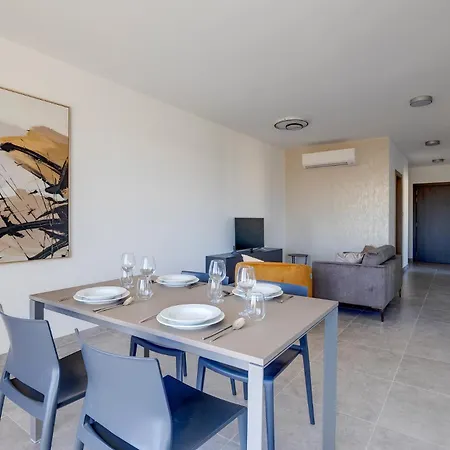 شقة And Modern Apartment, Valley Views Karp1-6 *