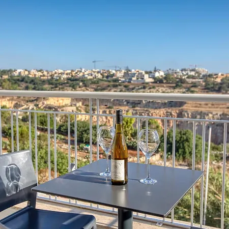 And Modern Apartment, Valley Views Karp1-6 * San Ġwann